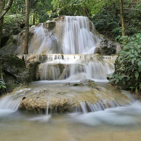 Cave Lodge Pang Mapha Buitenkant foto