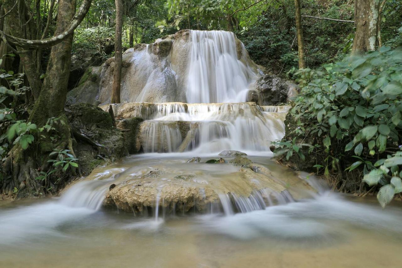 Cave Lodge Pang Mapha Buitenkant foto